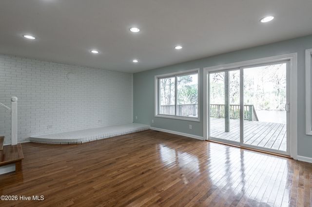 334 Creekwood Lane, Blounts Creek, NC 27814