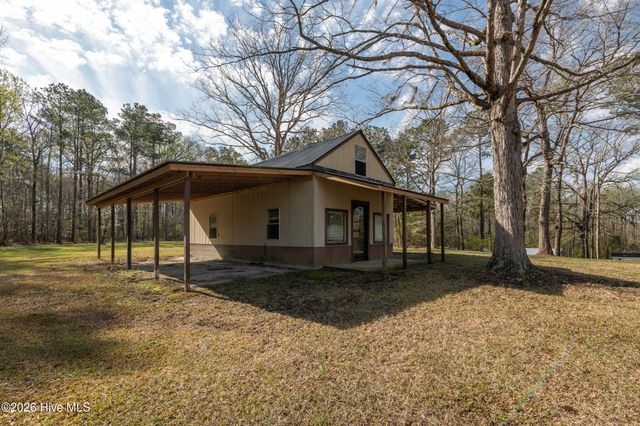 334 Creekwood Lane, Blounts Creek, NC 27814