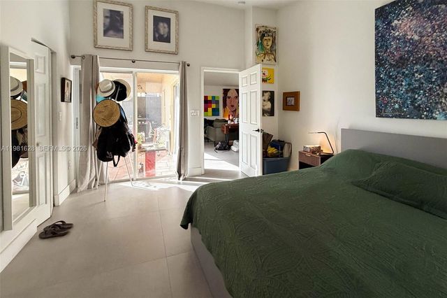 743 SW 121st Ave, Pembroke Pines, FL 33025