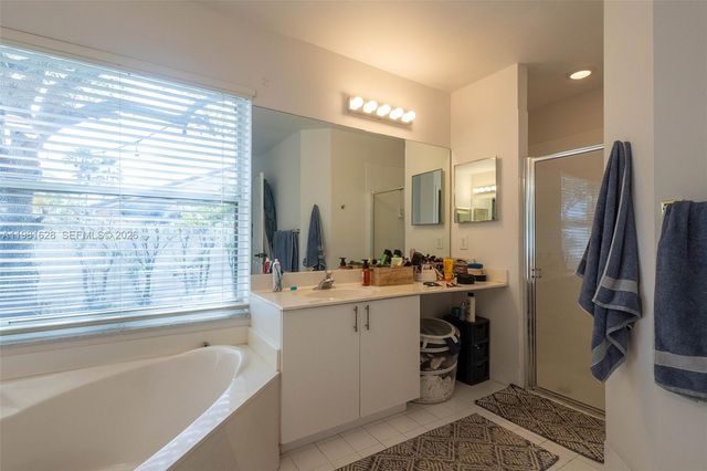 743 SW 121st Ave, Pembroke Pines, FL 33025