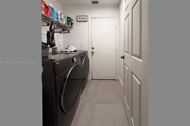 743 SW 121st Ave, Pembroke Pines, FL 33025