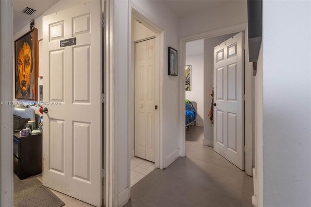 743 SW 121st Ave, Pembroke Pines, FL 33025