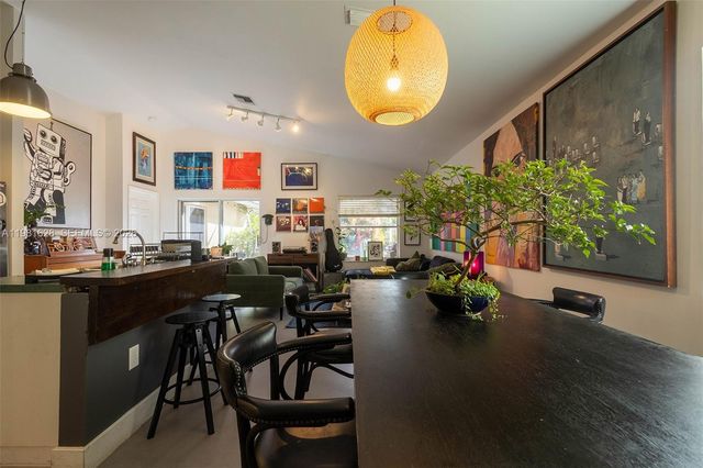 743 SW 121st Ave, Pembroke Pines, FL 33025