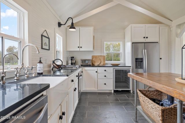 1601 La-357, Opelousas, LA 70570