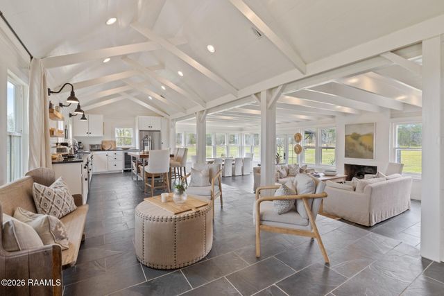 1601 La-357, Opelousas, LA 70570