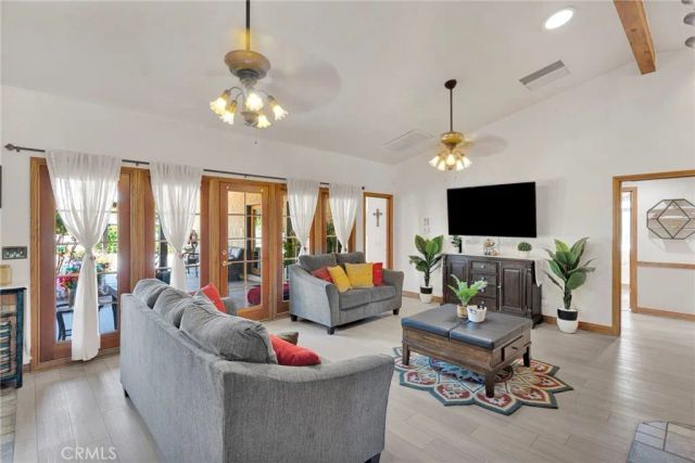 19985 Red Feather, Apple Valley, CA 92307