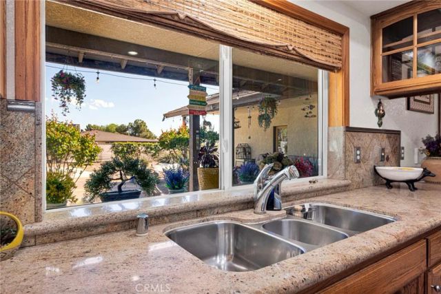 19985 Red Feather, Apple Valley, CA 92307