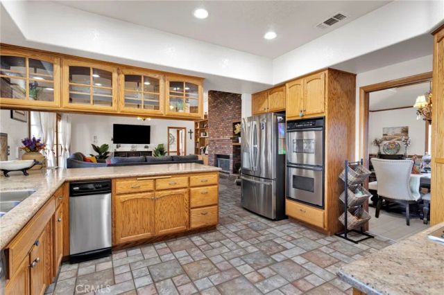 19985 Red Feather, Apple Valley, CA 92307