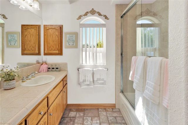 19985 Red Feather, Apple Valley, CA 92307