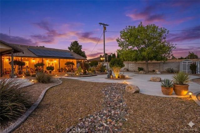 19985 Red Feather, Apple Valley, CA 92307