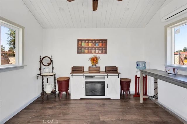 19985 Red Feather, Apple Valley, CA 92307