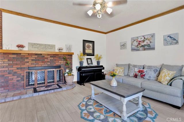 19985 Red Feather, Apple Valley, CA 92307