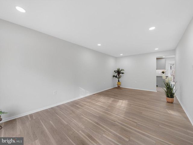 10278 COLONY PARK DR, Fairfax, VA 22032