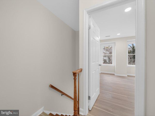 10278 COLONY PARK DR, Fairfax, VA 22032