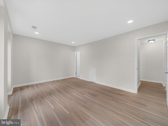 10278 COLONY PARK DR, Fairfax, VA 22032