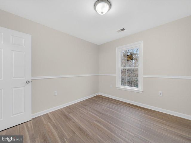 10278 COLONY PARK DR, Fairfax, VA 22032