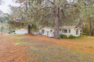 543 Hidden Valley Road, Grants Pass, OR 97527