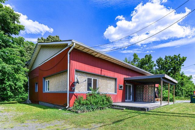 1614 Route 9W 3, Milton, NY 12542
