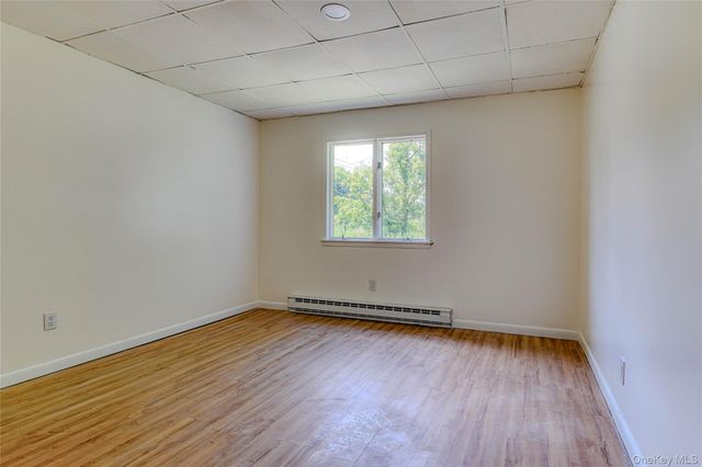 1614 Route 9W 3, Milton, NY 12542