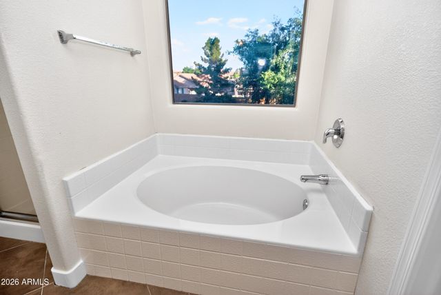 4155 E Bellerive Drive, Chandler, AZ 85249