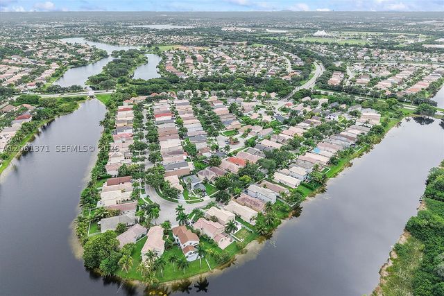 2956 SW 179th Ave, Miramar, FL 33029