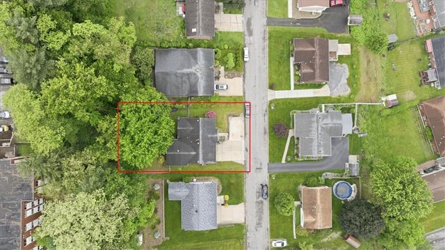 890 4th Street, Baden, PA 15005