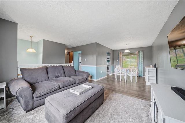 890 4th Street, Baden, PA 15005