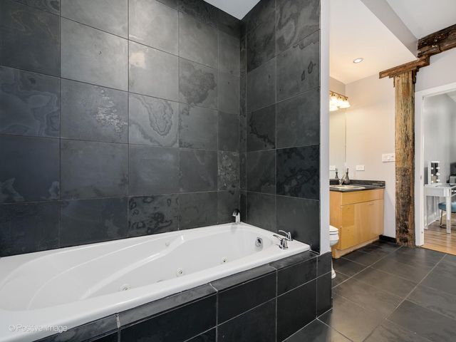 1118 W Fulton Market Street 403, Chicago, IL 60607