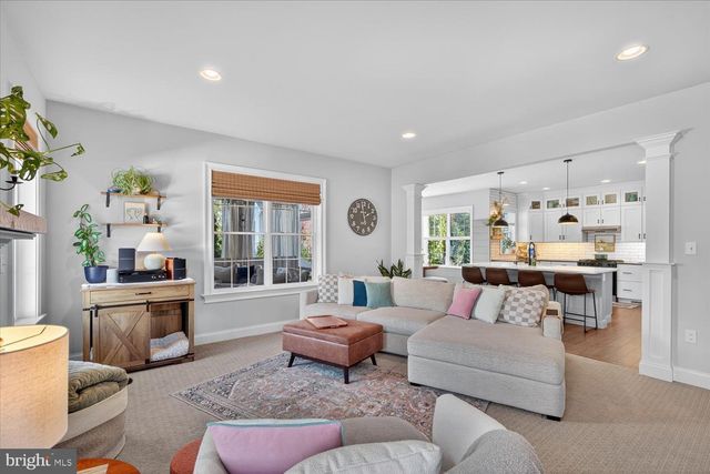 311 ECKER DR, Lititz, PA 17543