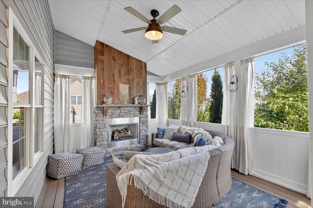 311 ECKER DR, Lititz, PA 17543