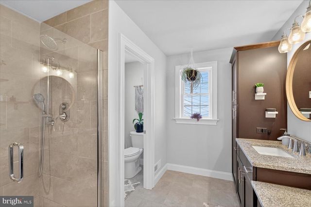 311 ECKER DR, Lititz, PA 17543