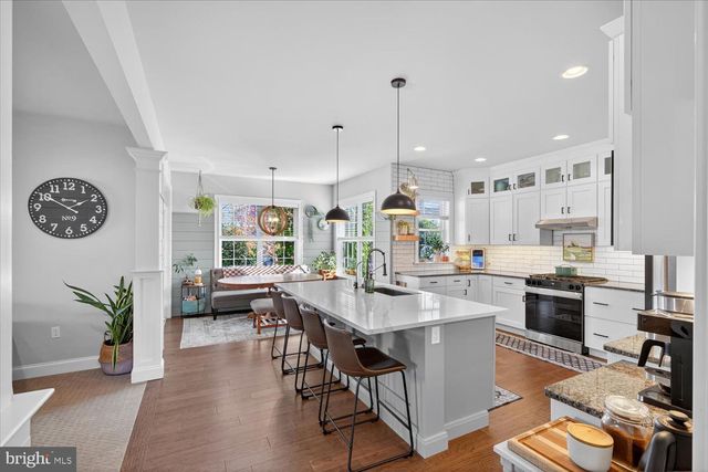 311 ECKER DR, Lititz, PA 17543