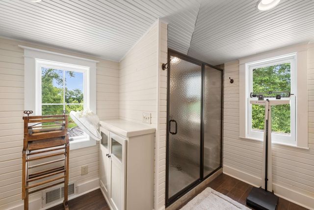 405 Webb Rd, W, Bell Buckle, TN 37020