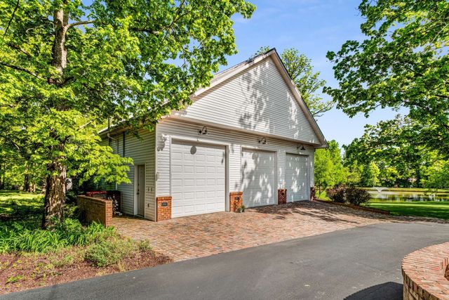 405 Webb Rd, W, Bell Buckle, TN 37020