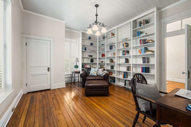 405 Webb Rd, W, Bell Buckle, TN 37020