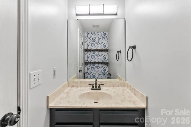 820 Saint Andrews Place, Concord, NC 28025