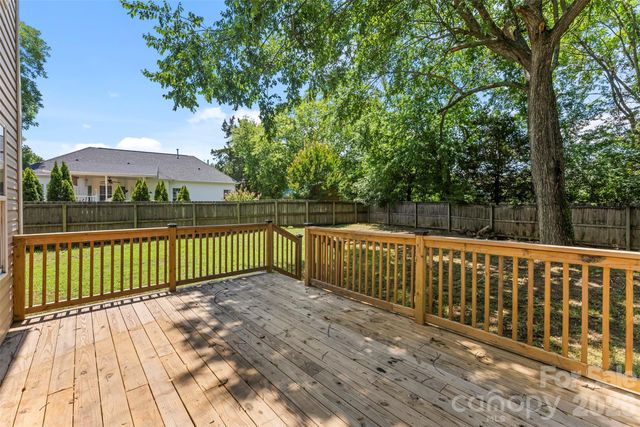 820 Saint Andrews Place, Concord, NC 28025