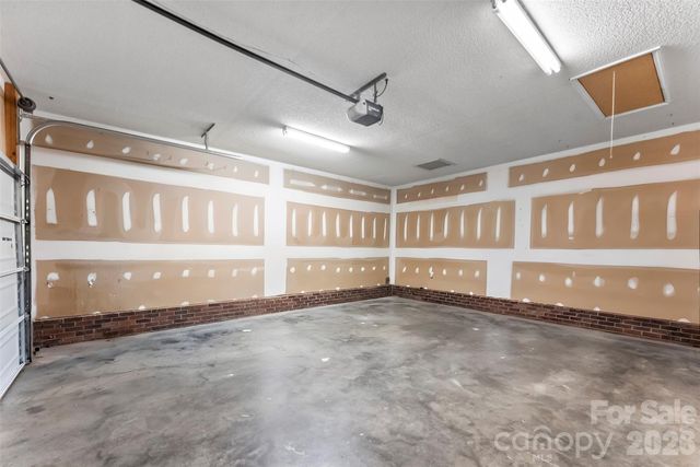 820 Saint Andrews Place, Concord, NC 28025