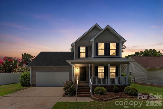 820 Saint Andrews Place, Concord, NC 28025
