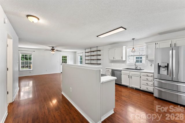 820 Saint Andrews Place, Concord, NC 28025
