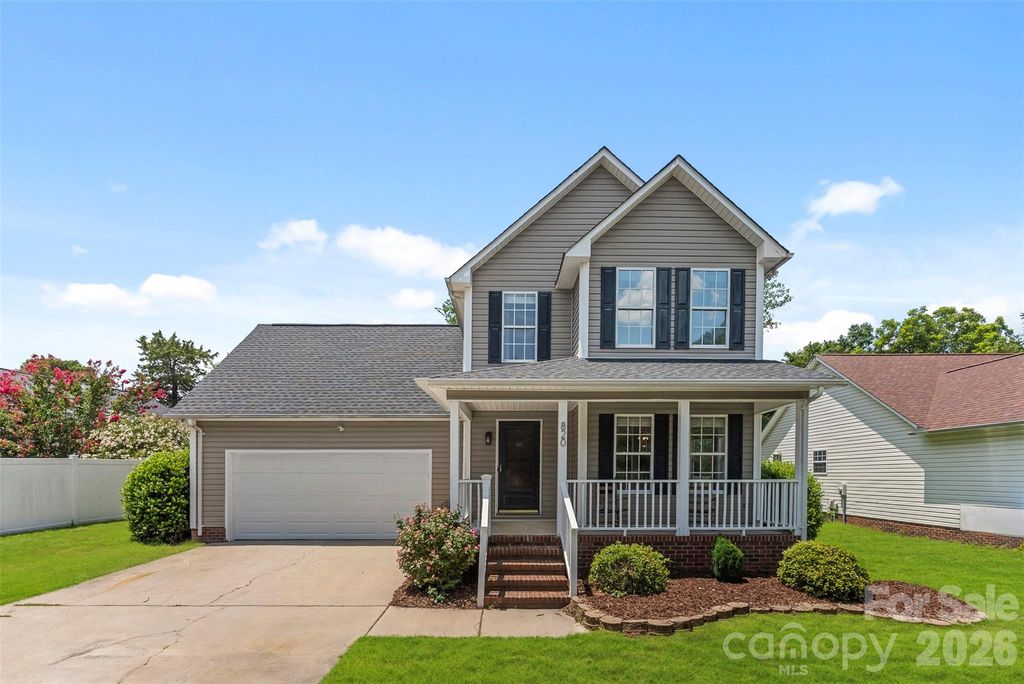 820 Saint Andrews Place, Concord, NC 28025
