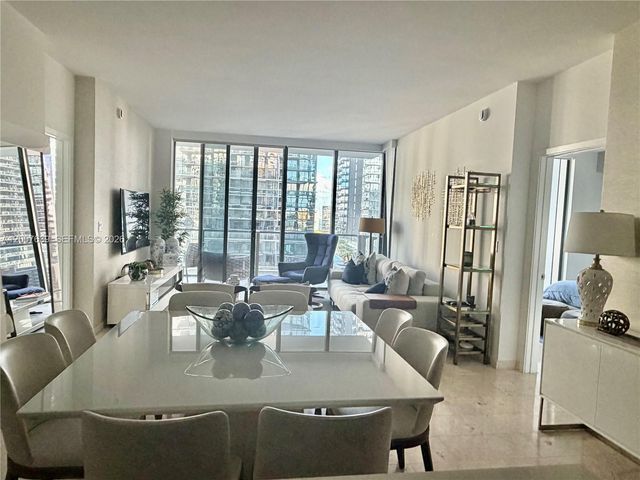 88 SW 7th St 1109, Miami, FL 33130