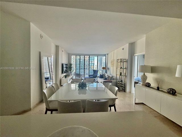 88 SW 7th St 1109, Miami, FL 33130