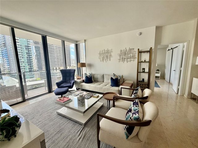 88 SW 7th St 1109, Miami, FL 33130