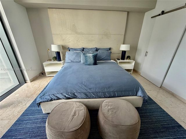 88 SW 7th St 1109, Miami, FL 33130