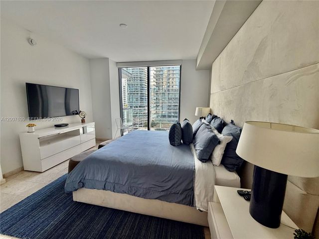 88 SW 7th St 1109, Miami, FL 33130