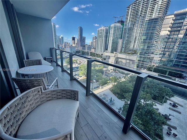 88 SW 7th St 1109, Miami, FL 33130