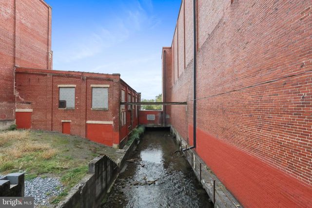 50 KENNEDY ST, Chambersburg, PA 17201