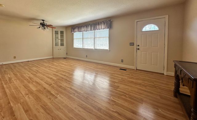 2136 Pinnacle St, Orangeburg, SC 29118