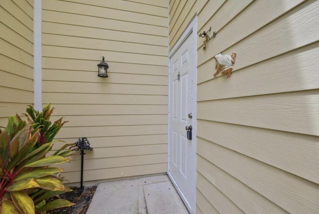 402 Lakewood Court 2b, Jupiter, FL 33458